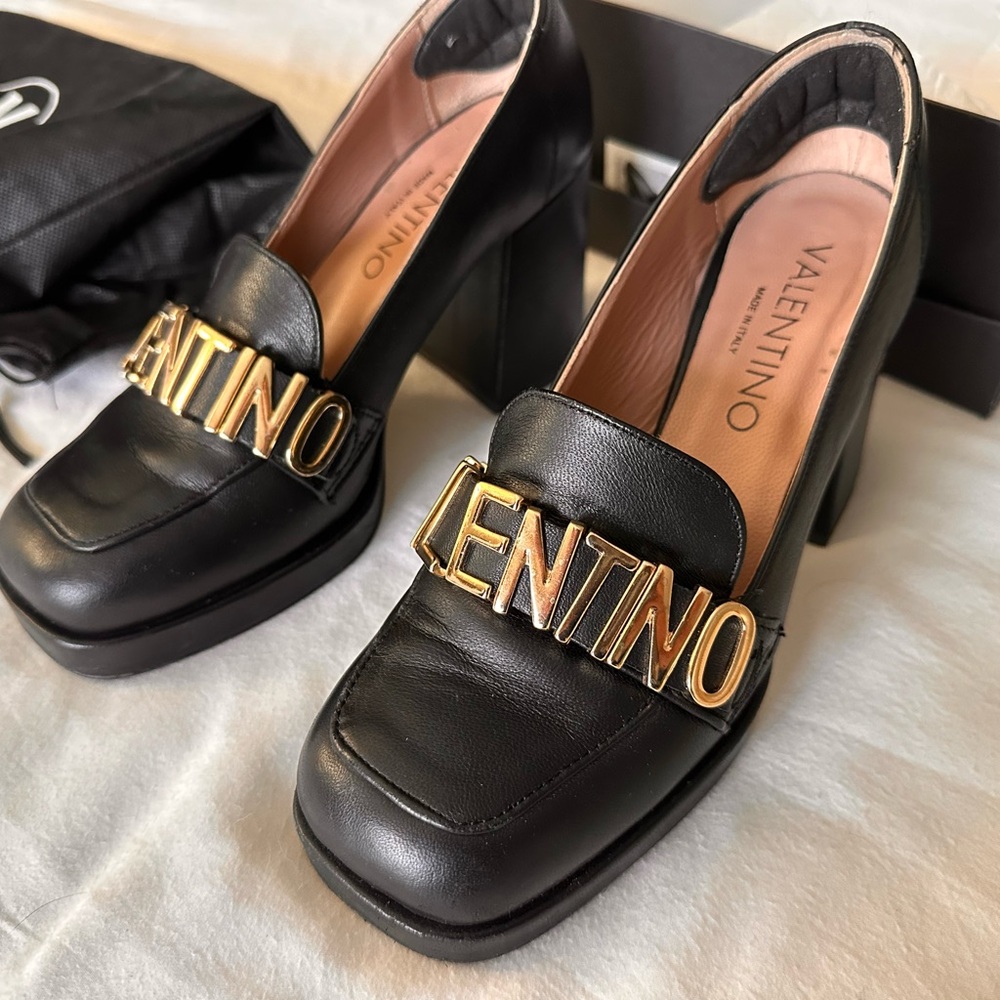 Valentino Black Leather Heeled loafer